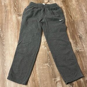 Men’s Nike Gray Sweatpants Medium